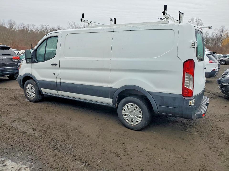 1FTYR1ZM4GKA14700