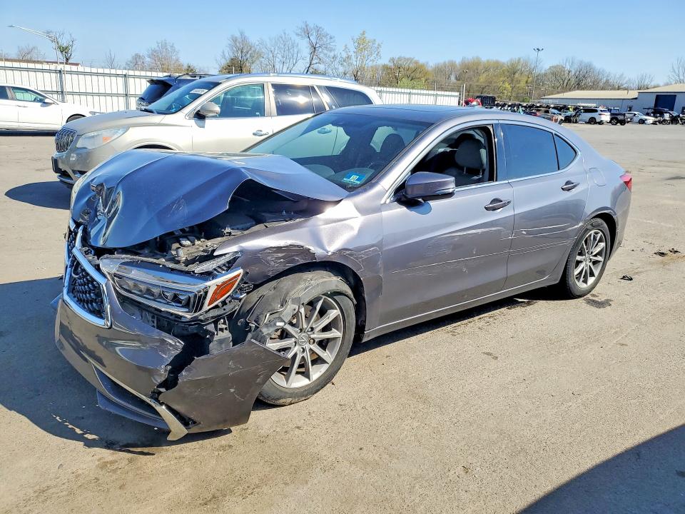 2018 ACURA TLX — VIN 19UUB1F55JA004417