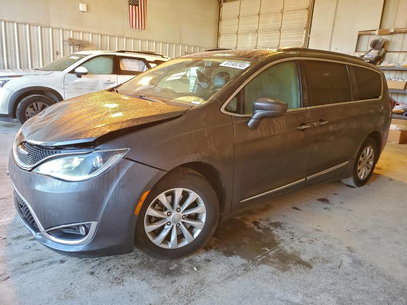 2017 CHRYSLER PACIFICA T — VIN 2C4RC1BG2HR613379