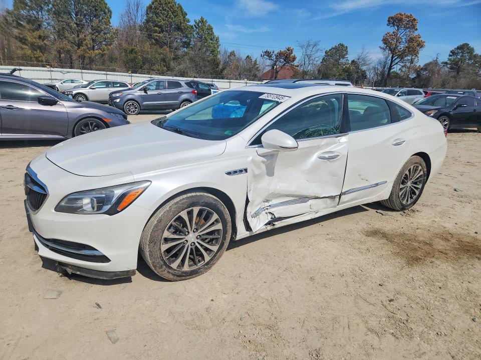 2017 BUICK LACROSSE — VIN 1G4ZP5SS5HU148417