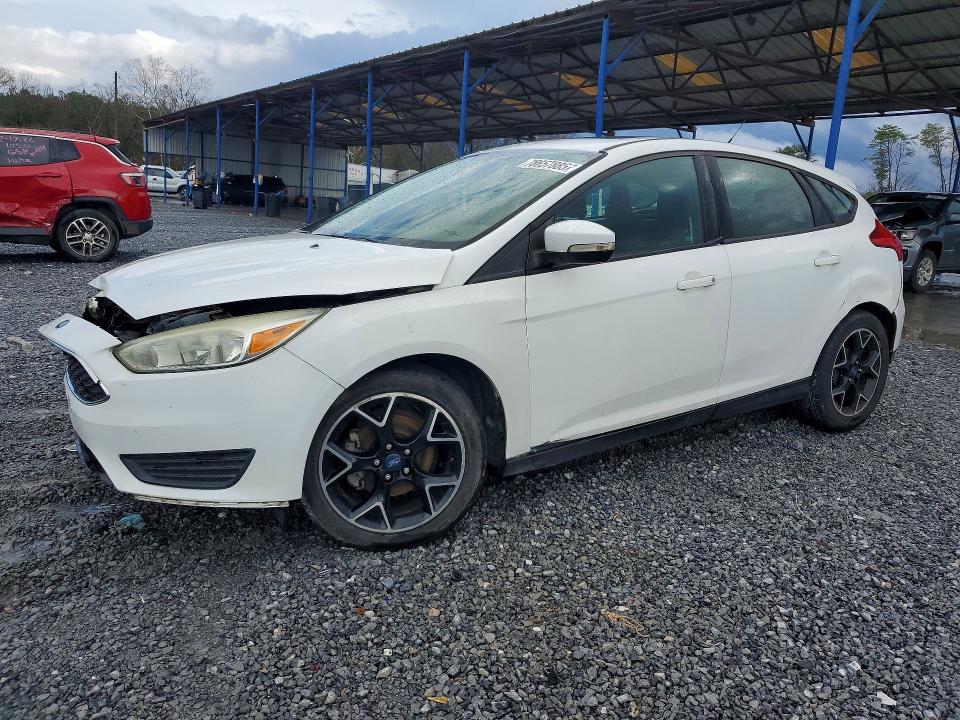 2016 FORD FOCUS — VIN 1FADP3K27GL270600