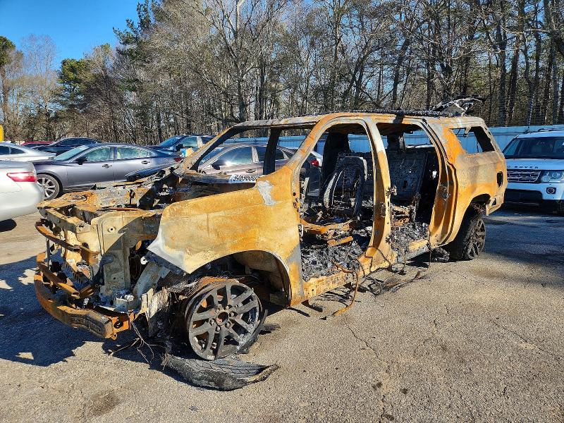 2022 CHEVROLET SUBURBAN — VIN 1GNSCCKD6NR250161