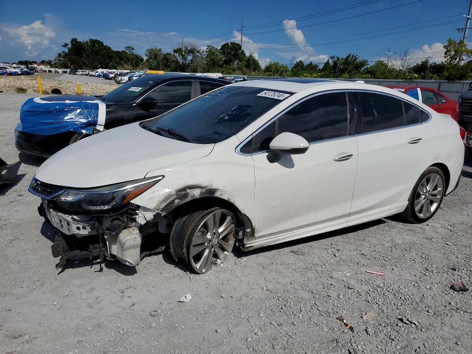 2017 CHEVROLET CRUZE — VIN 1G1BF5SM8H7141690