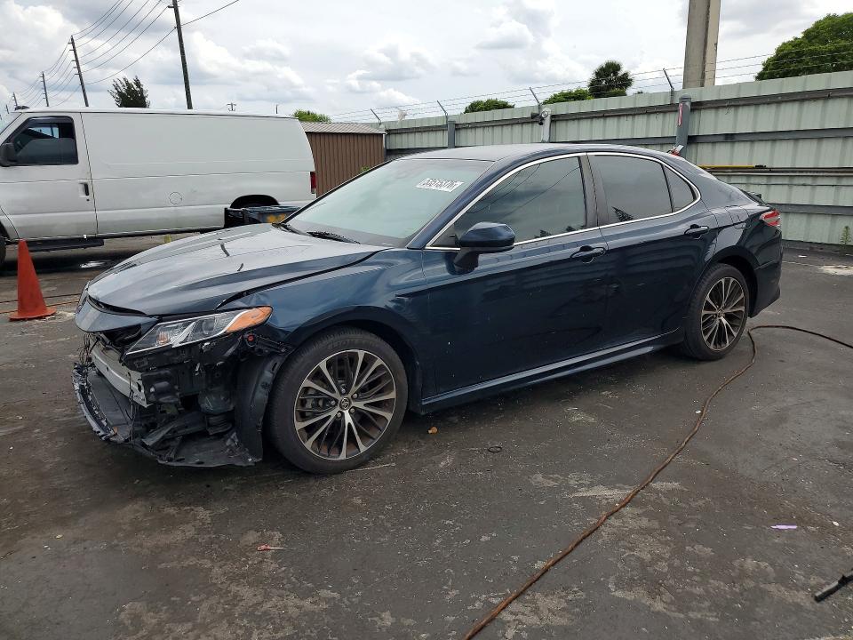 2018 TOYOTA CAMRY — VIN 4T1B11HK8JU643266