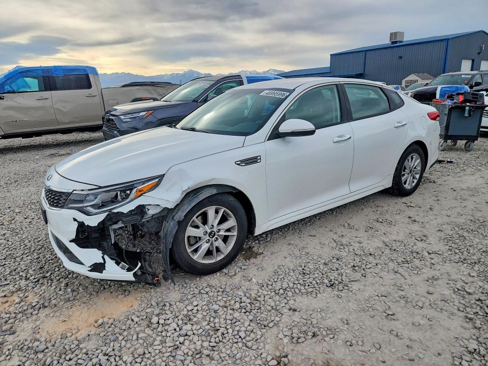 2019 KIA OPTIMA — VIN 5XXGT4L39KG282367