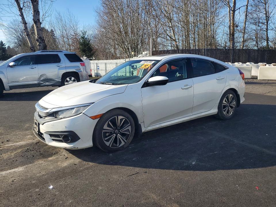 2016 HONDA CIVIC — VIN 2HGFC1F7XGH657102