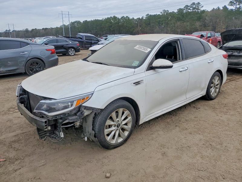 2016 KIA OPTIMA LX — VIN 5XXGT4L34GG001261