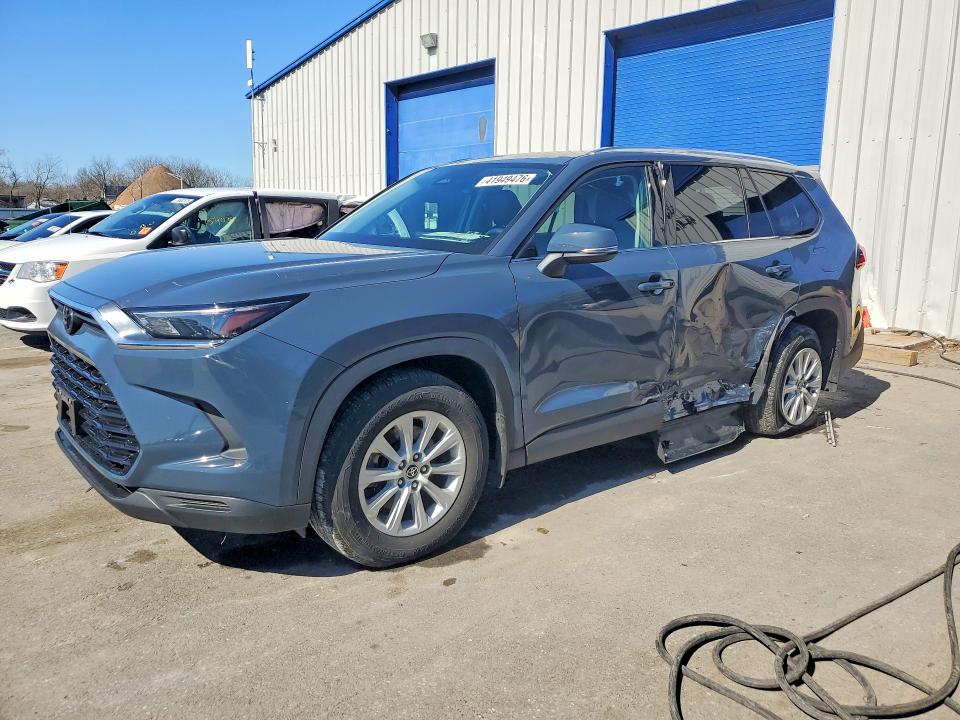 2024 TOYOTA GRAND HIGHLANDER — VIN 5TDAAAB52RS021023