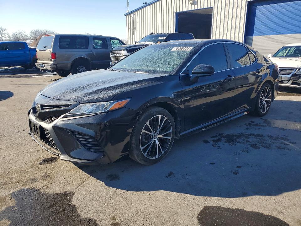 2018 TOYOTA CAMRY SE A — VIN 4T1B11HK9JU030816