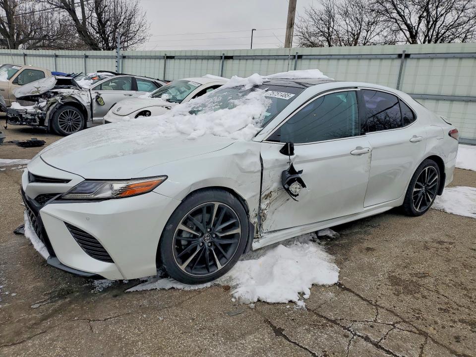 2018 TOYOTA CAMRY — VIN 4T1B61HK9JU123028