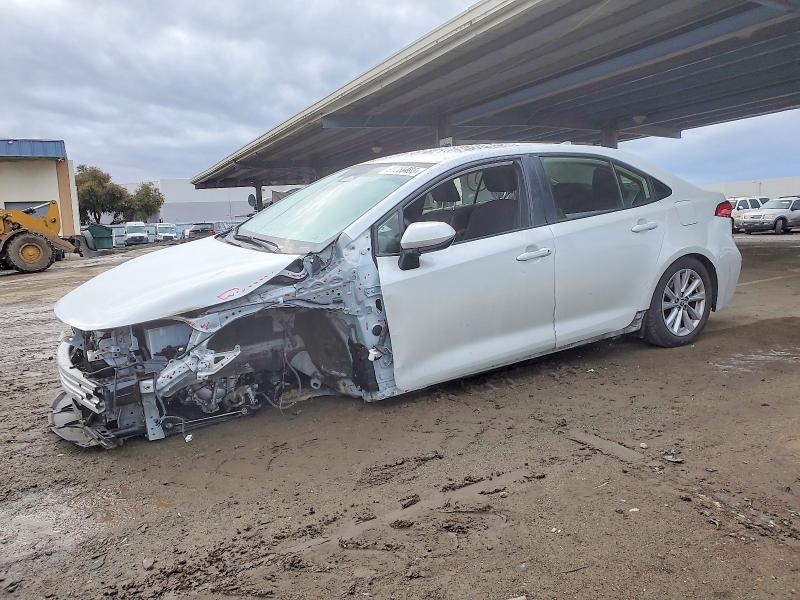 2024 TOYOTA COROLLA LE — VIN JTDBCMFE7R3030327