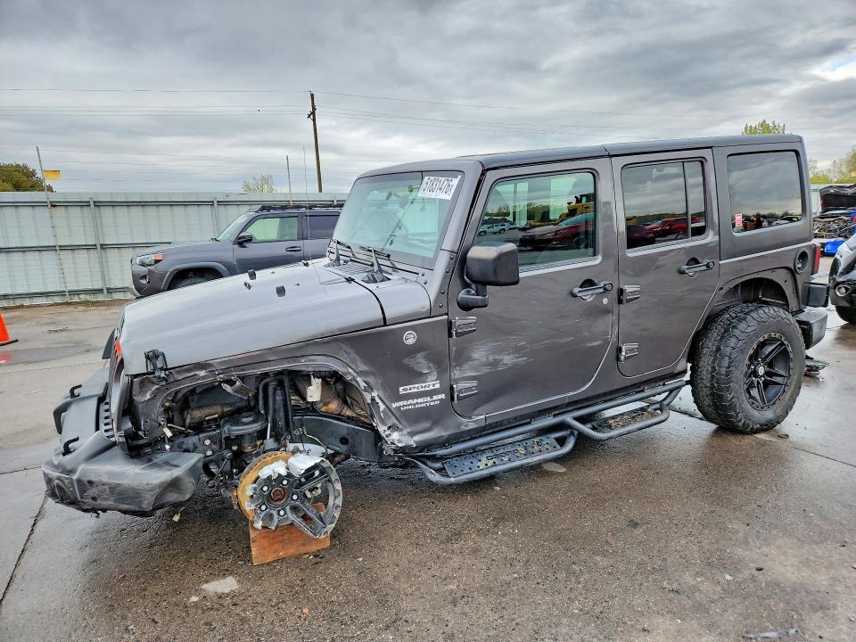 2016 JEEP WRANGLER UNLIMITED — VIN 1C4BJWDGXGL335615