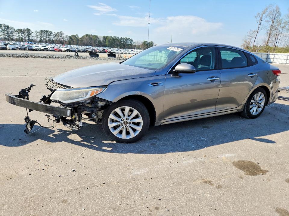 2017 KIA OPTIMA — VIN 5XXGT4L30HG139574