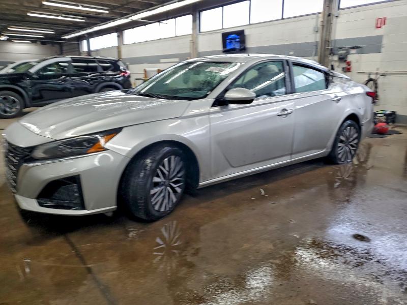 2023 NISSAN ALTIMA SV — VIN 1N4BL4DV7PN322313
