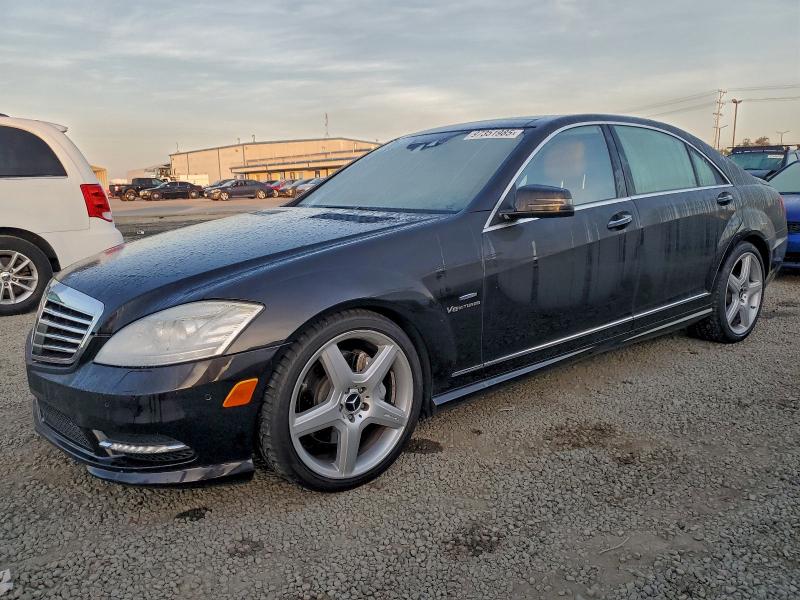2012 MERCEDES-BENZ S550 — VIN WDDNG7DB8CA426626