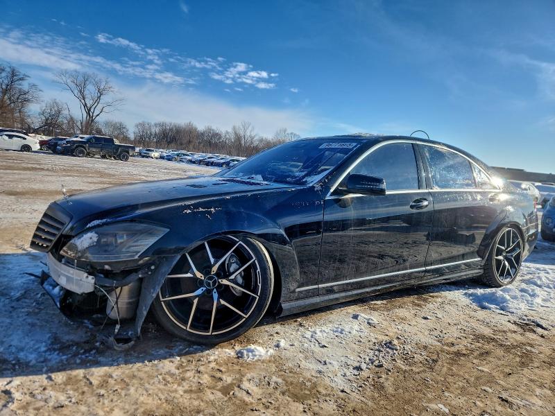 2011 MERCEDES-BENZ S 550 — VIN WDDNG7BB3BA367129