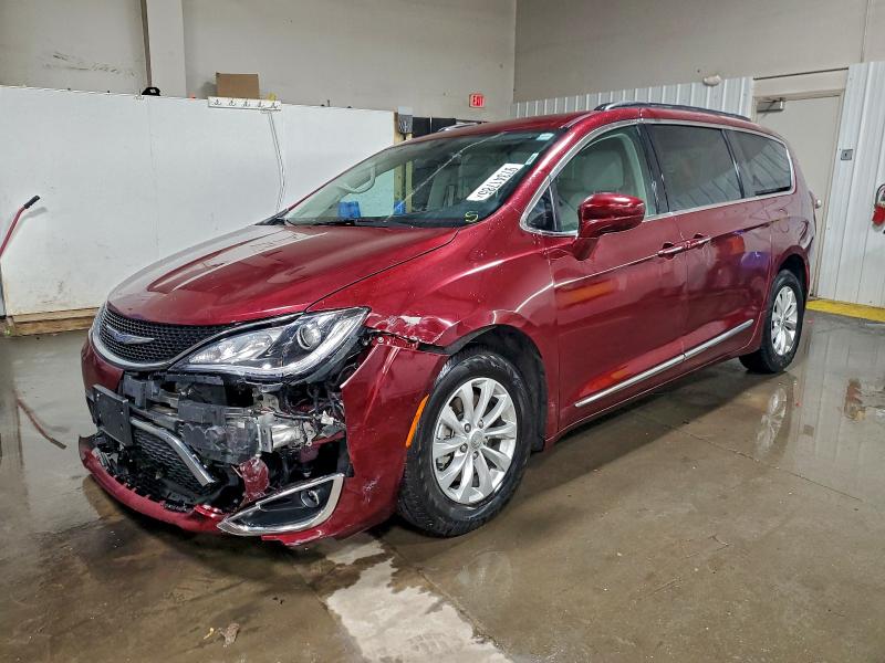 2017 CHRYSLER PACIFICA T — VIN 2C4RC1BG7HR611367