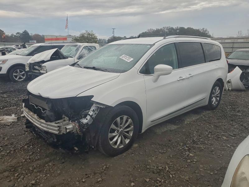 2019 CHRYSLER PACIFICA T — VIN 2C4RC1BG3KR680726