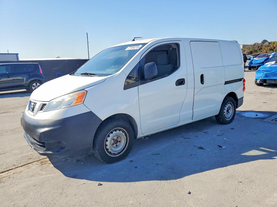 2015 NISSAN NV200 — VIN 3N6CM0KN7FK690113