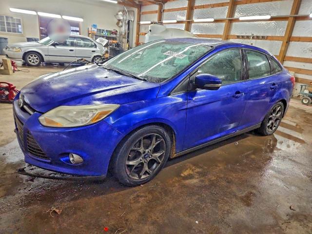 2014 FORD FOCUS SE — VIN 1FADP3F26EL244738