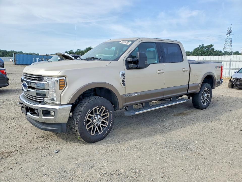 2018 FORD F250 — VIN 1FT7W2BT8JEB47185