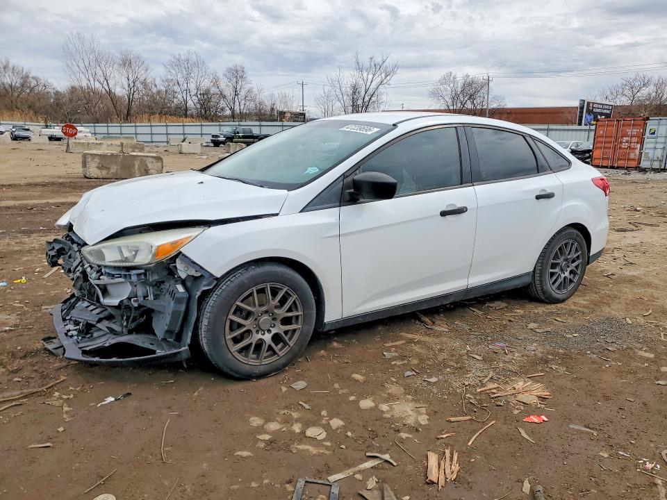 2017 FORD FOCUS — VIN 1FADP3E23HL245805