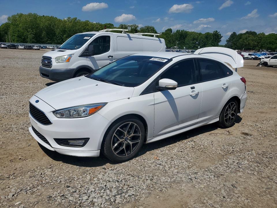 2015 FORD FOCUS — VIN 1FADP3F27FL338869
