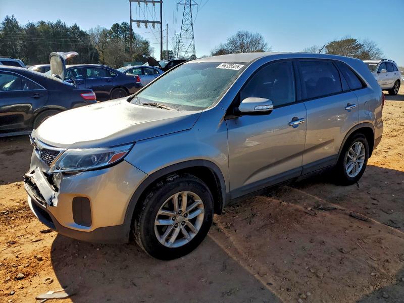 2015 KIA SORENTO LX — VIN 5XYKT3A68FG573963