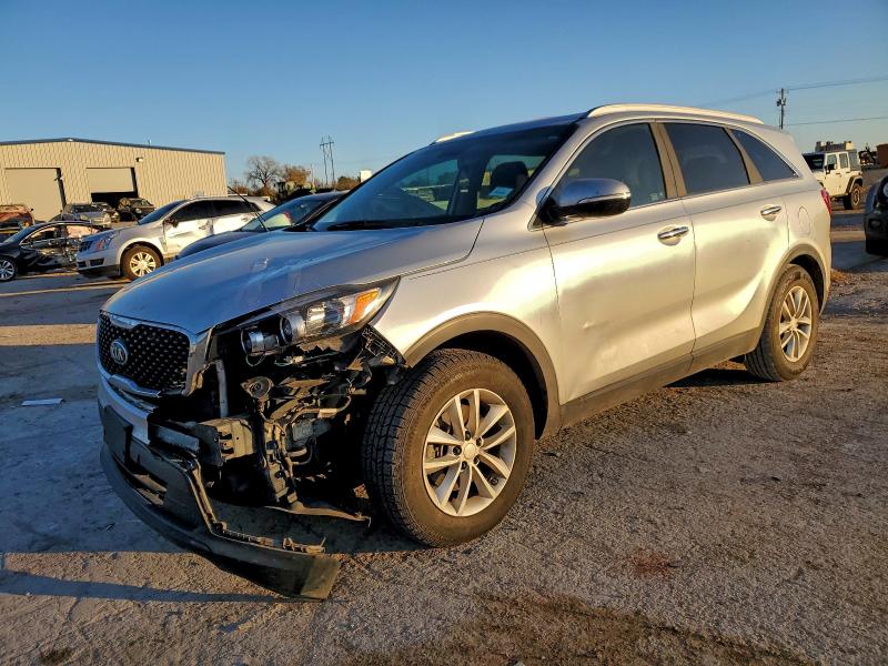2017 KIA SORENTO LX — VIN 5XYPG4A34HG246968