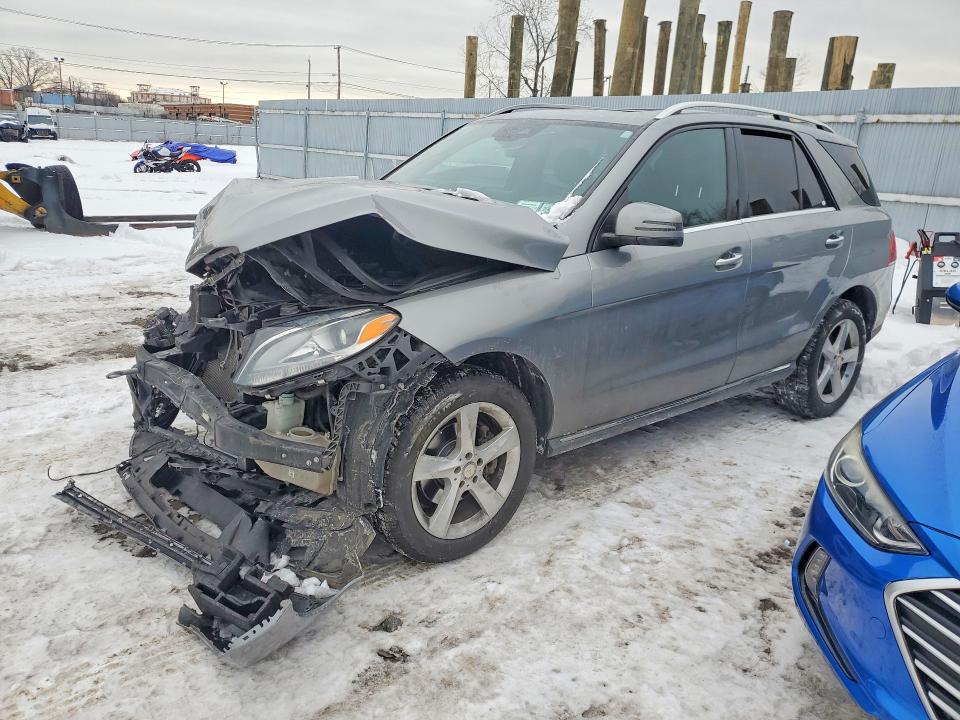 2016 MERCEDES-BENZ GLE 350 4M — VIN 4JGDA5HB1GA723034