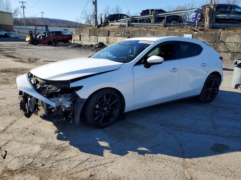 2022 MAZDA 3 — VIN JM1BPBML5N1514755