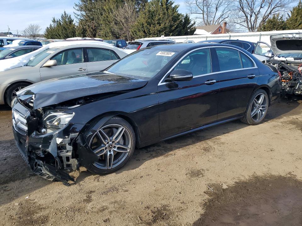 2018 MERCEDES-BENZ E — VIN WDDZF4KB8JA465476