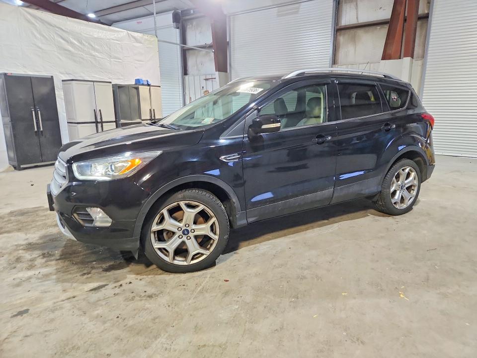 2019 FORD ESCAPE — VIN 1FMCU9J9XKUB82560