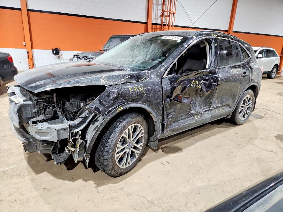 2022 FORD ESCAPE — VIN 1FMCU9H69NUB02374