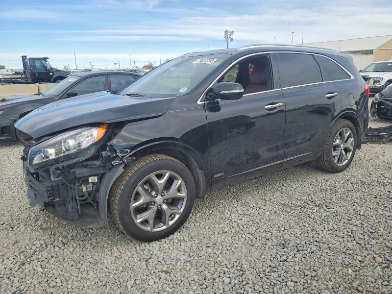 2016 KIA SORENTO SX — VIN 5XYPKDA15GG001561