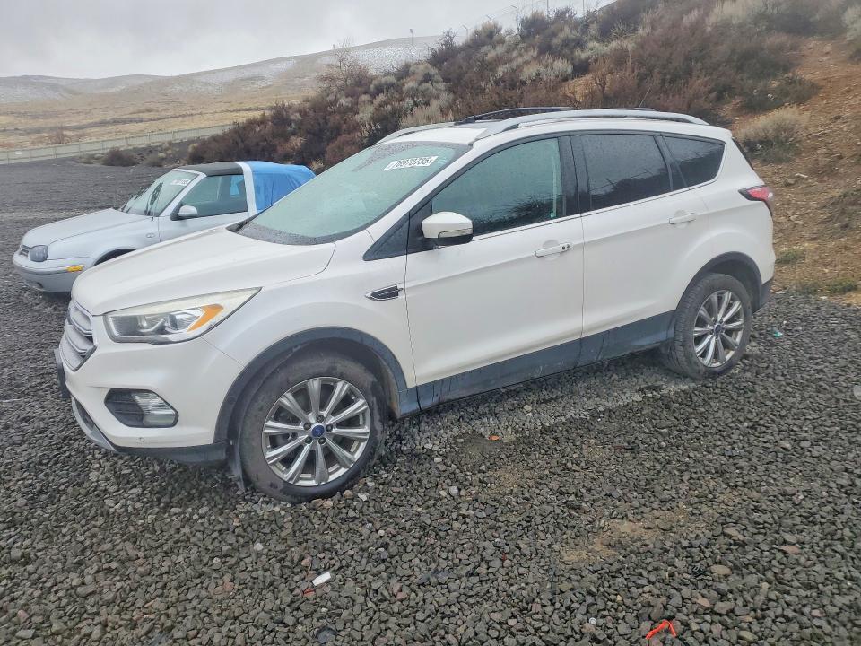 2018 FORD ESCAPE — VIN 1FMCU9J90JUC62142