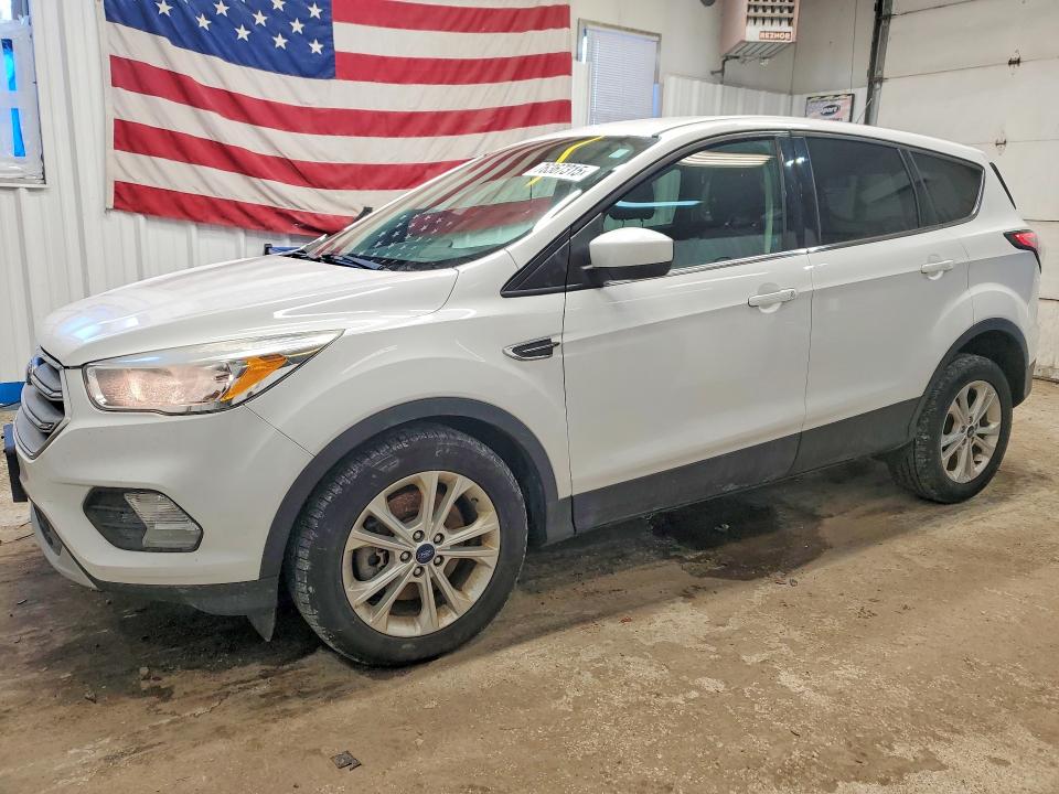 2017 FORD ESCAPE — VIN 1FMCU9GD6HUC98701