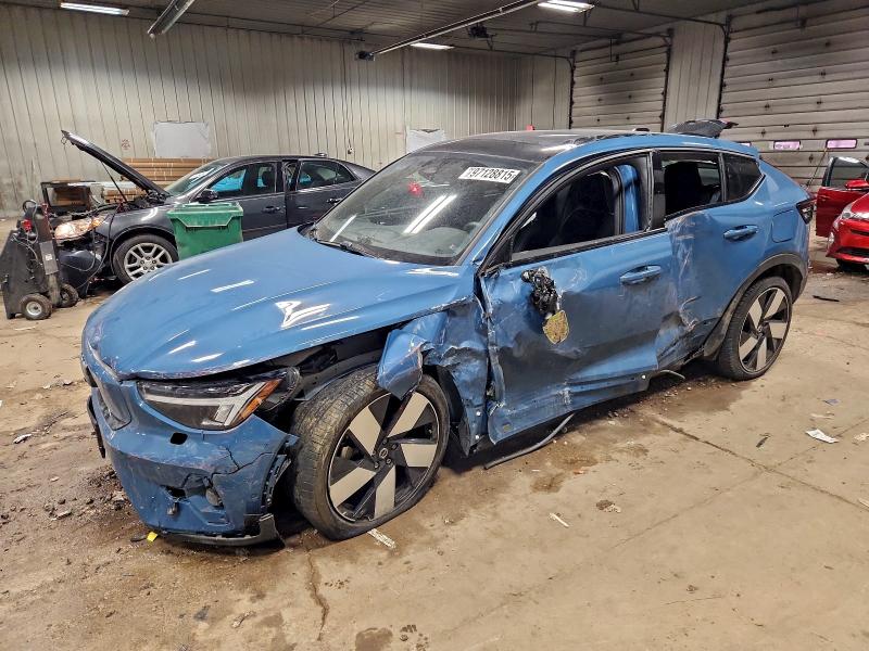 2023 VOLVO C40 — VIN YV4ED3GM2P2047563