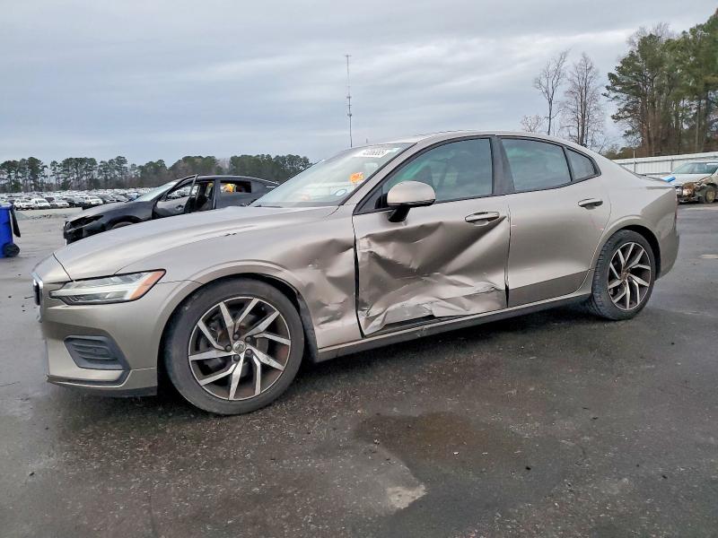 2019 VOLVO S60 — VIN 7JR102FK8KG011218
