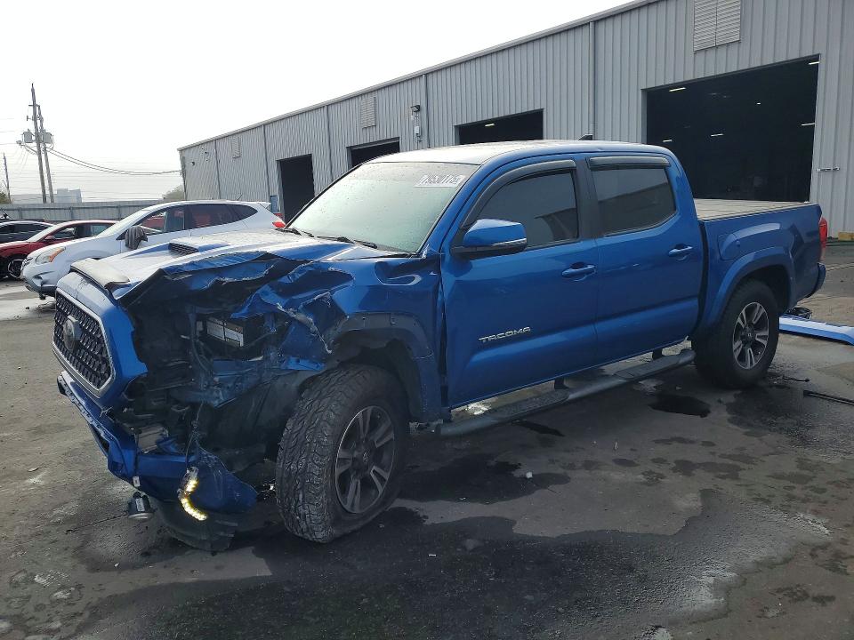 2017 TOYOTA TACOMA — VIN 5TFCZ5AN8HX096280