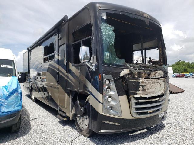 2018 FORD F53 — VIN 1F66F5DY6J0A14656
