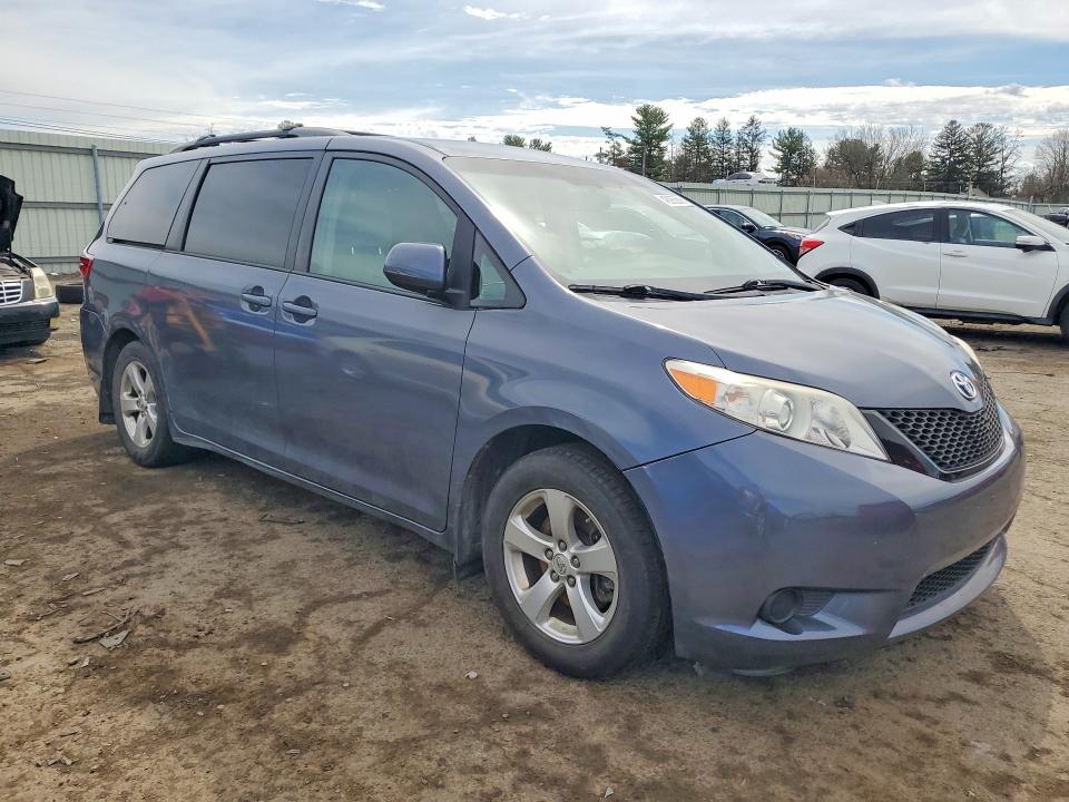 5TDKZ3DC1HS792883