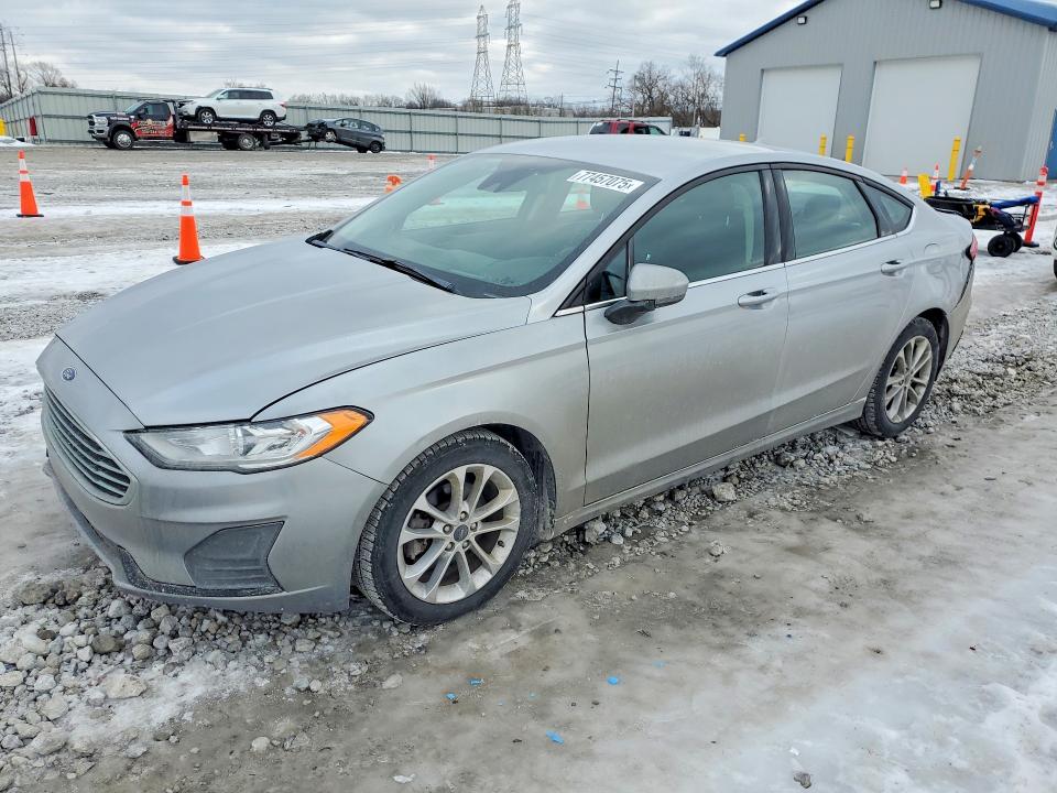 2020 FORD FUSION SE — VIN 3FA6P0LU2LR145085