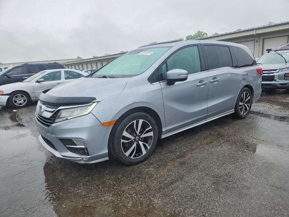 2018 HONDA ODYSSEY — VIN 5FNRL6H99JB000120