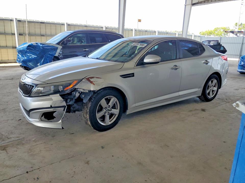 2015 KIA OPTIMA — VIN 5XXGM4A70FG402341