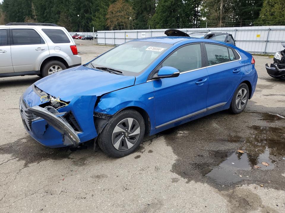 2017 HYUNDAI IONIQ HYBRID — VIN KMHC75LC3HU020514