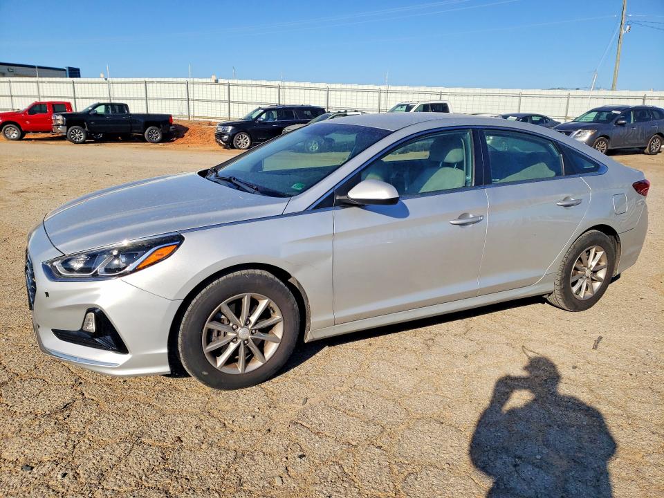 2018 HYUNDAI SONATA — VIN 5NPE24AF5JH615609