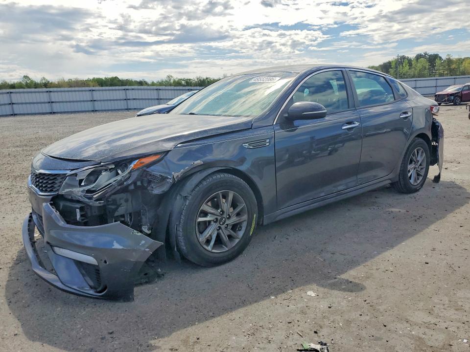 2019 KIA OPTIMA — VIN 5XXGT4L37KG288118