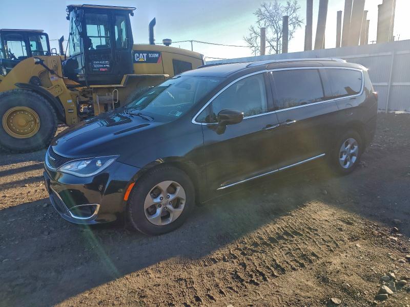 2017 CHRYSLER PACIFICA T — VIN 2C4RC1EG1HR634428