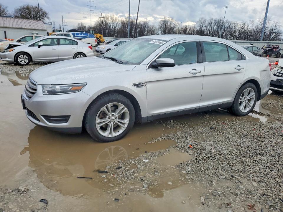 2015 FORD TAURUS — VIN 1FAHP2E81FG161195